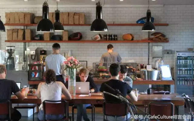咖啡厅工作_在咖啡厅工作效率更高_咖啡厅日常工作流程